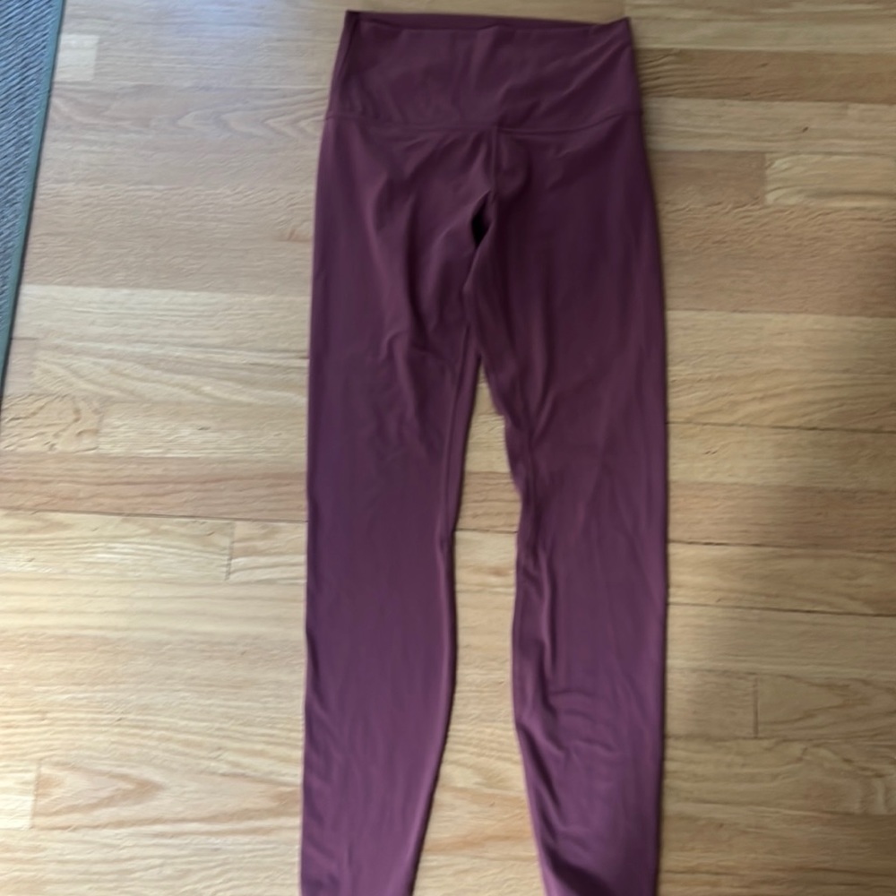 Women’s lululemon align leggings, size 6, 28 inch